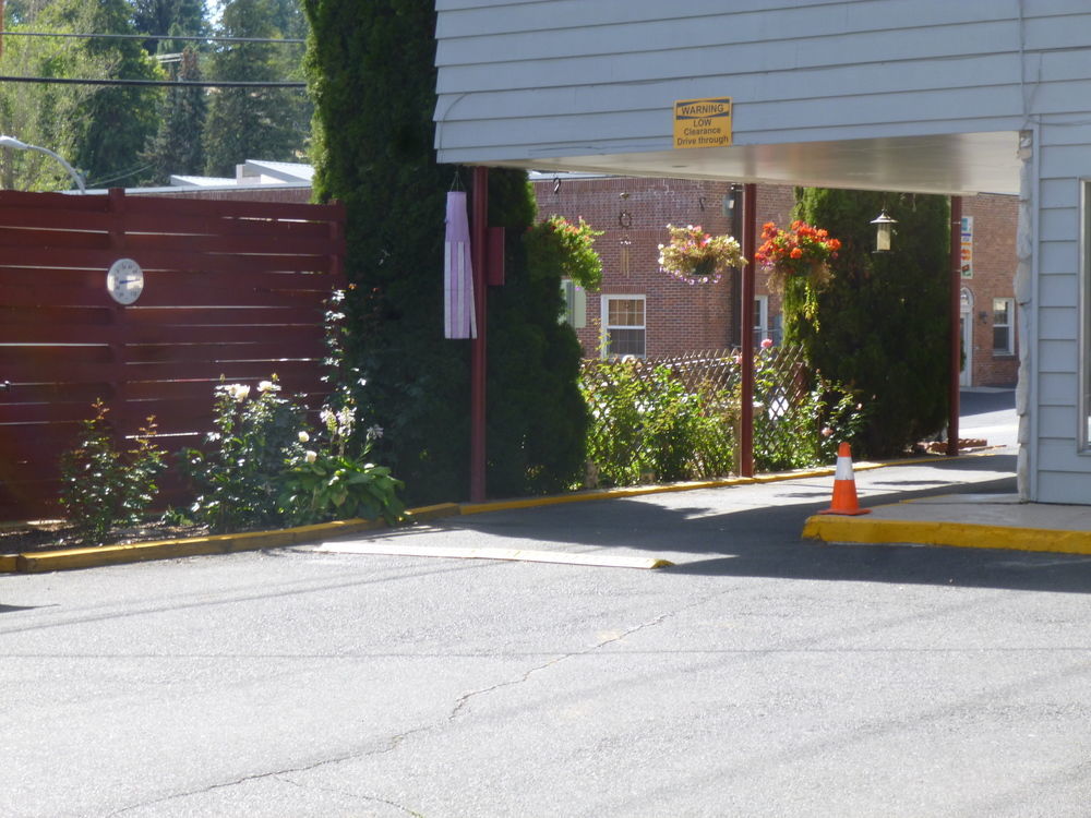 Cougar Land Motel プルマン エクステリア 写真