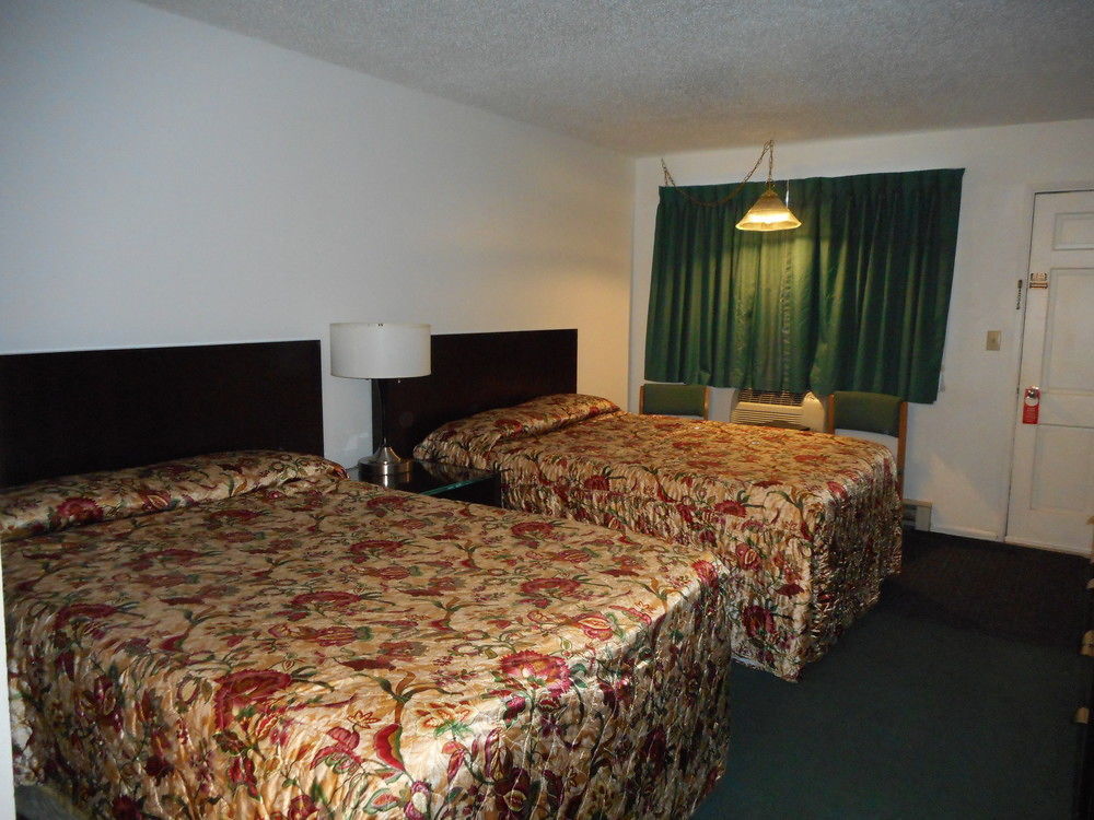 Cougar Land Motel プルマン エクステリア 写真