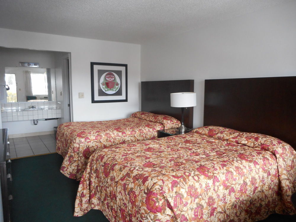 Cougar Land Motel プルマン エクステリア 写真