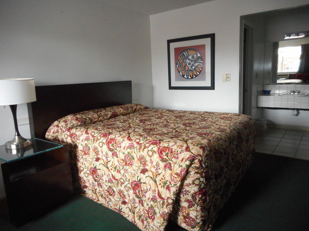 Cougar Land Motel プルマン エクステリア 写真