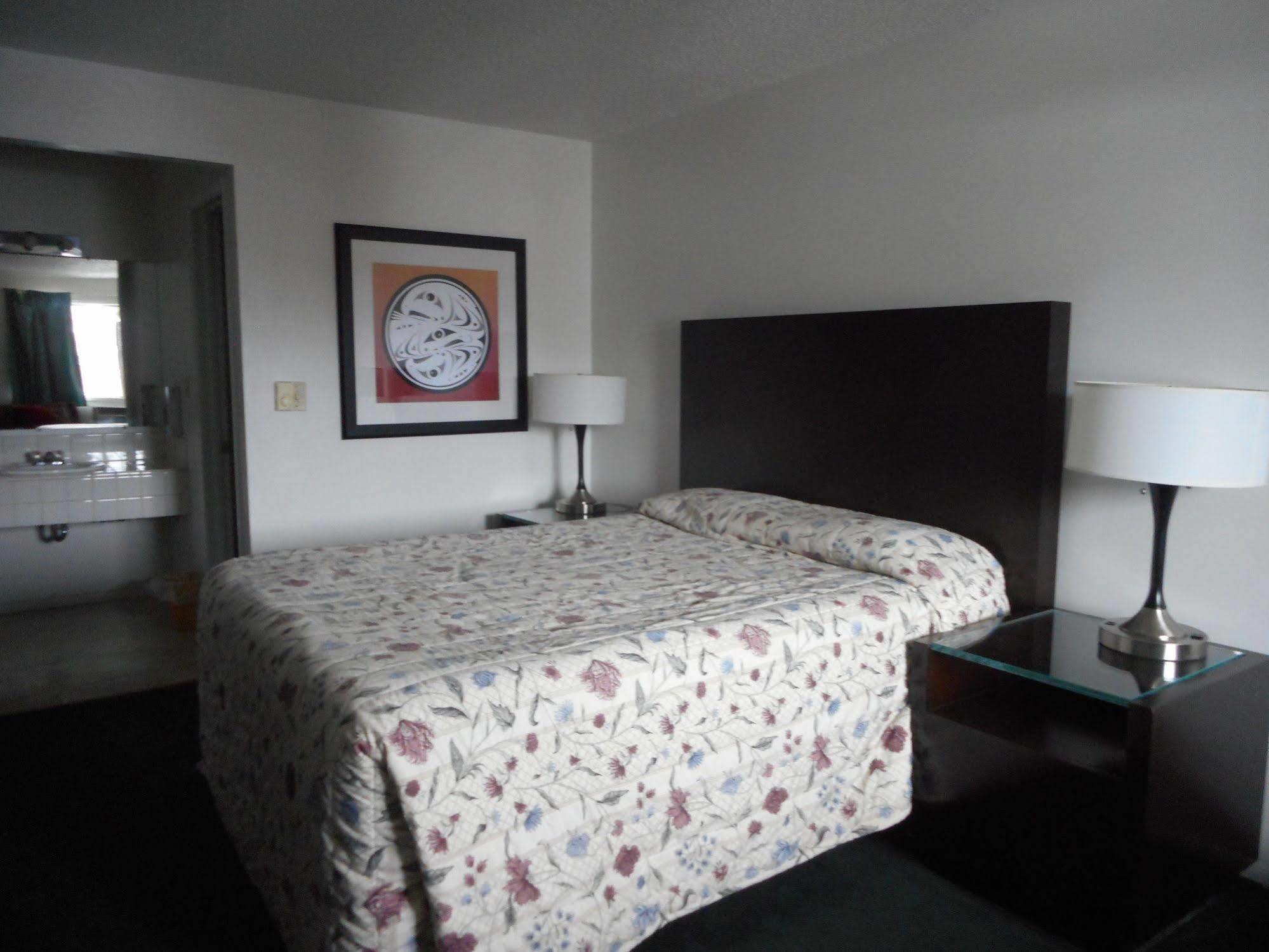 Cougar Land Motel プルマン エクステリア 写真